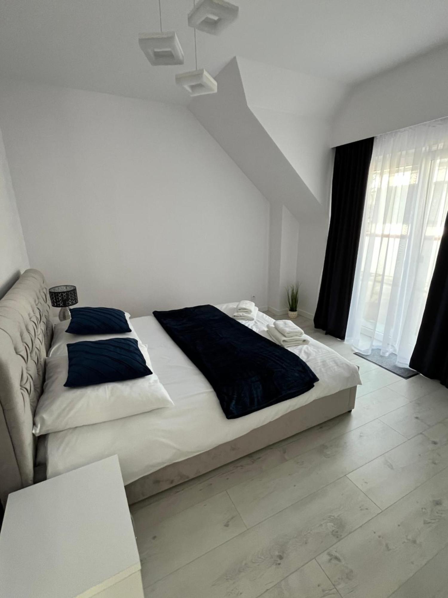 Golden Residence Leba Bagian luar foto